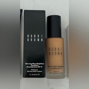 NIB Bobbi Brown Skin Long-Wear Weightless Foundation - Warm Honey